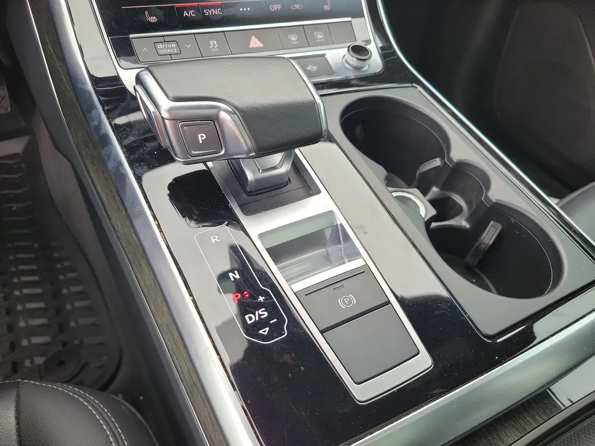 2021 Audi Q8 55 Premium thumbnail 19