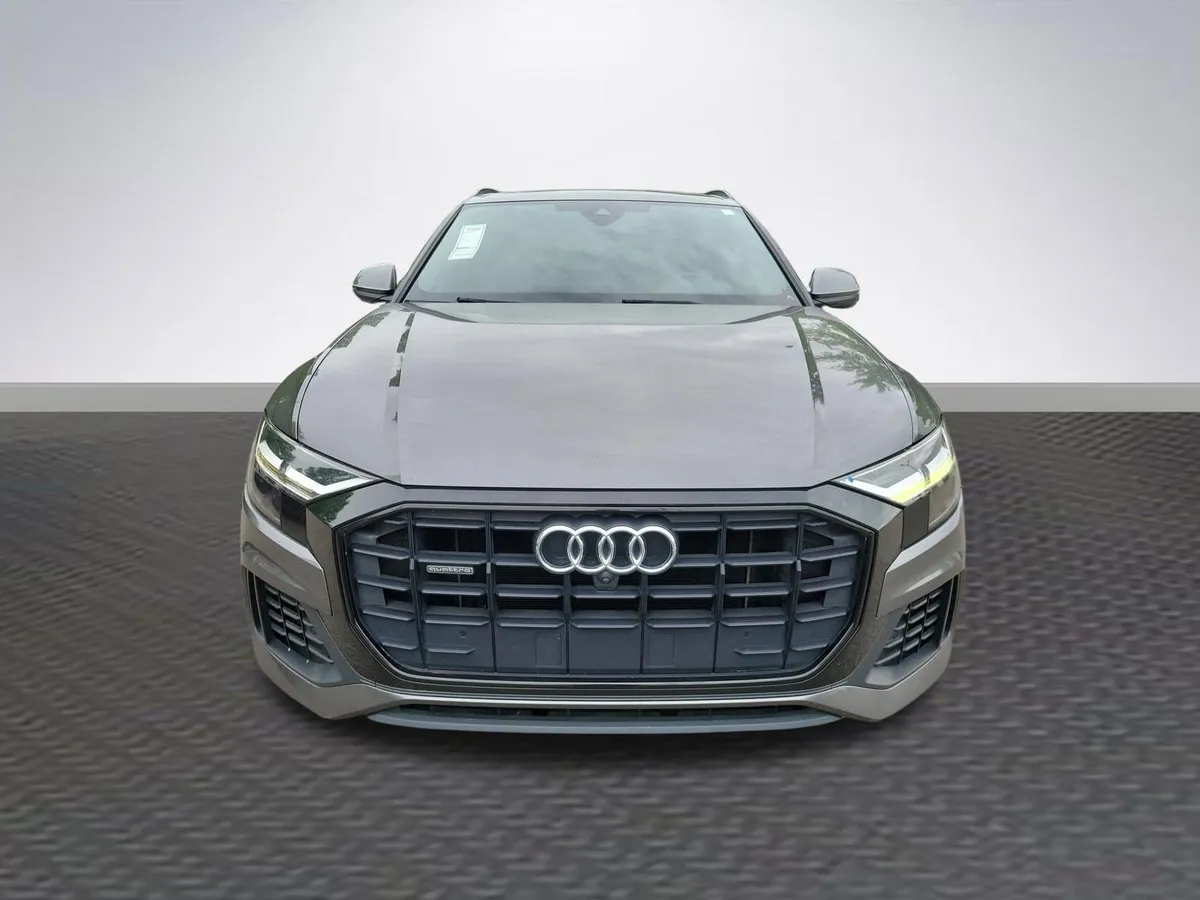 2021 Audi Q8 55 Premium thumbnail 2