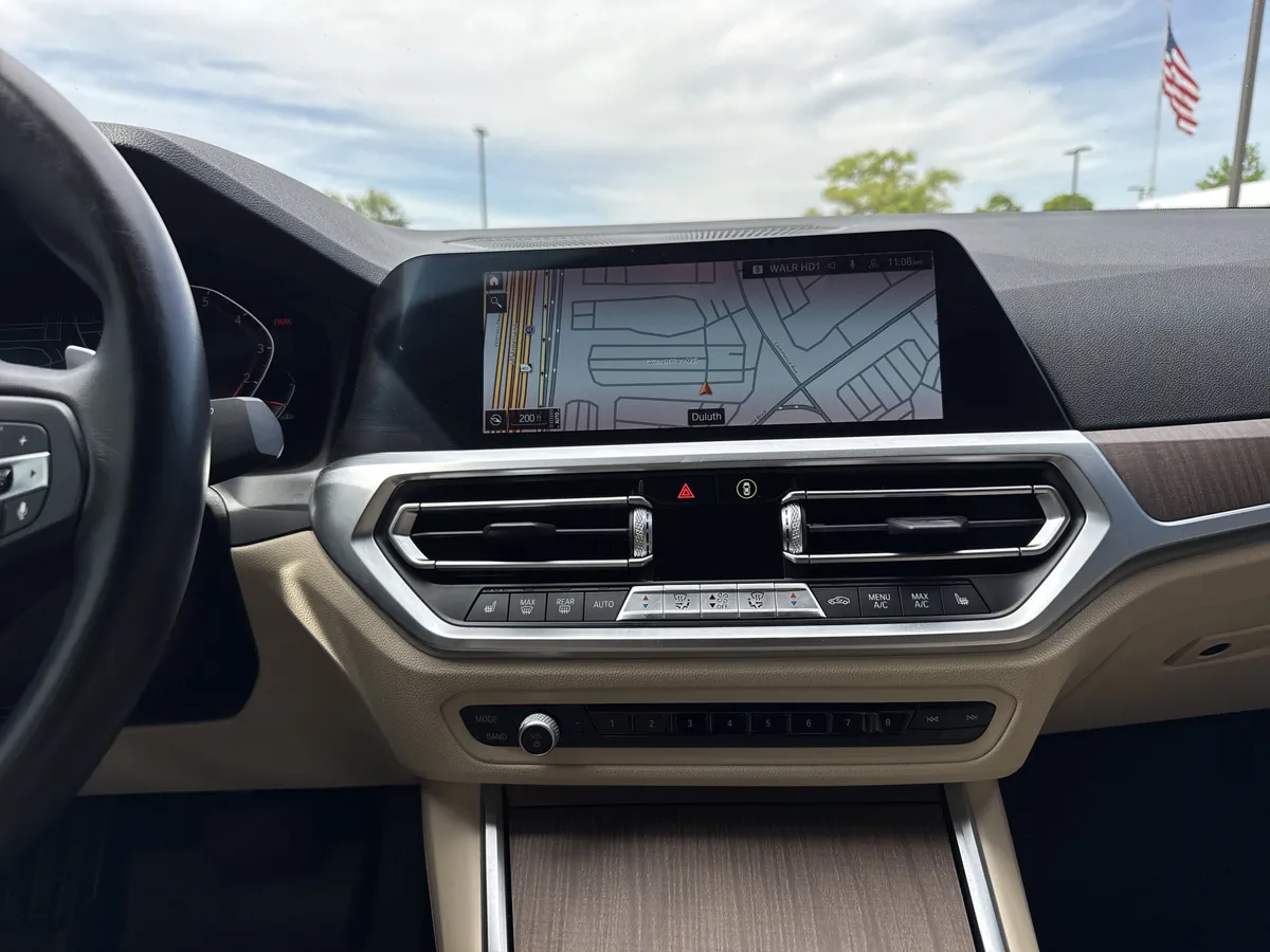 2021 BMW 3 Series 330i thumbnail 27