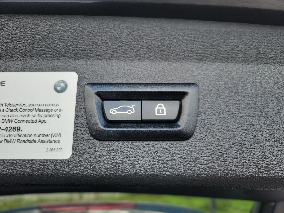 2021 BMW X1 xDrive28i thumbnail 11