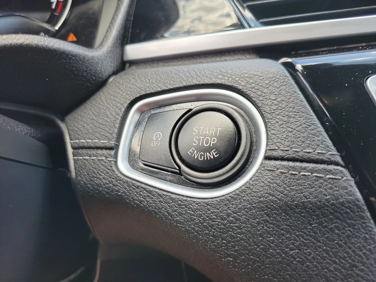 2021 BMW X1 xDrive28i thumbnail 16