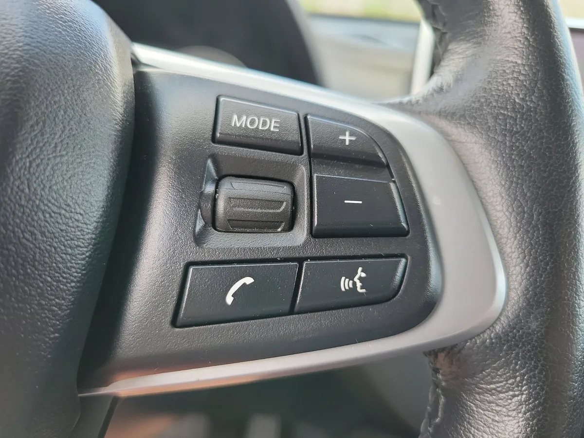 2021 BMW X1 xDrive28i thumbnail 19