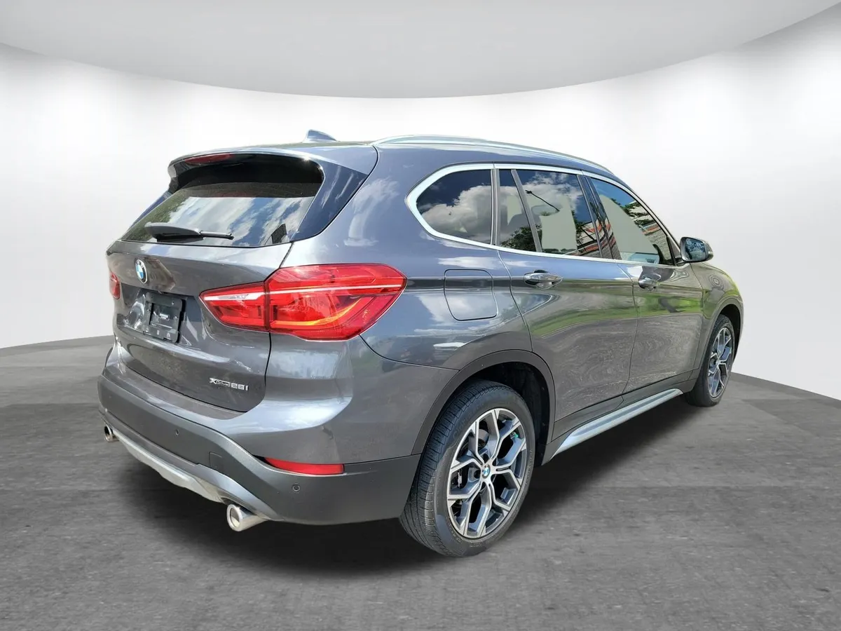 2021 BMW X1 xDrive28i thumbnail 25