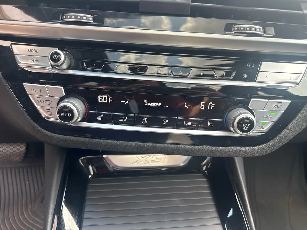 2021 BMW X3 PHEV xDrive30e thumbnail 14
