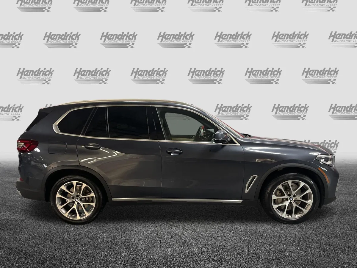 2021 BMW X5 xDrive40i thumbnail 11