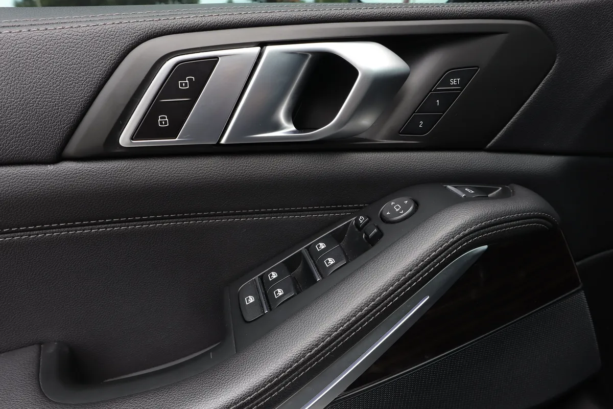 2021 BMW X5 xDrive40i thumbnail 22