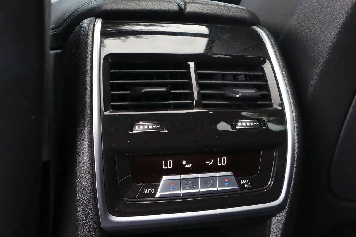 2021 BMW X5 xDrive40i thumbnail 24