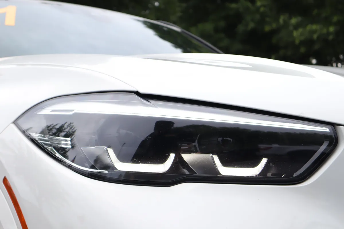 2021 BMW X5 xDrive40i thumbnail 32