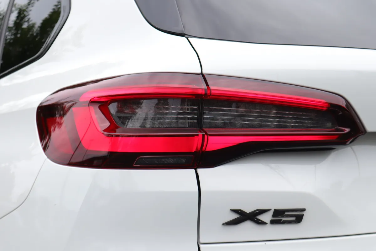 2021 BMW X5 xDrive40i thumbnail 33