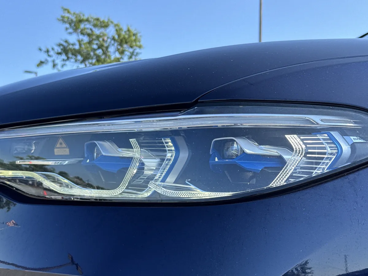 2021 BMW X7 M50i thumbnail 5