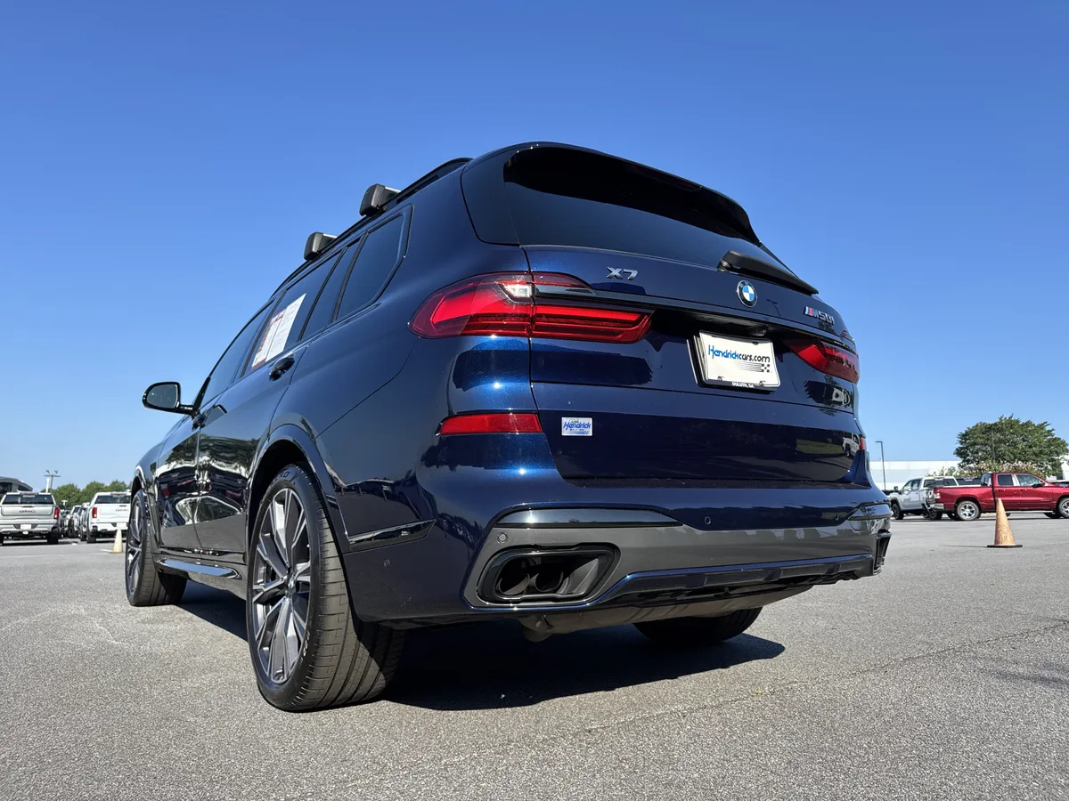 2021 BMW X7 M50i thumbnail 7