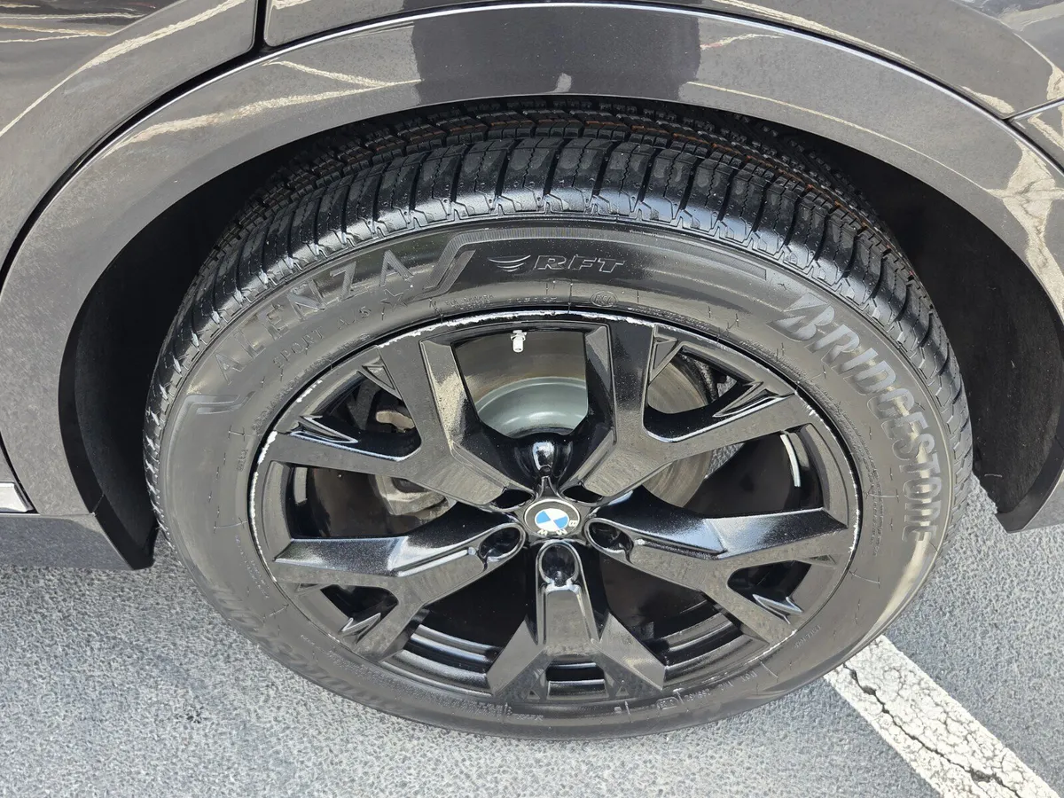 2021 BMW X7 xDrive40i thumbnail 11