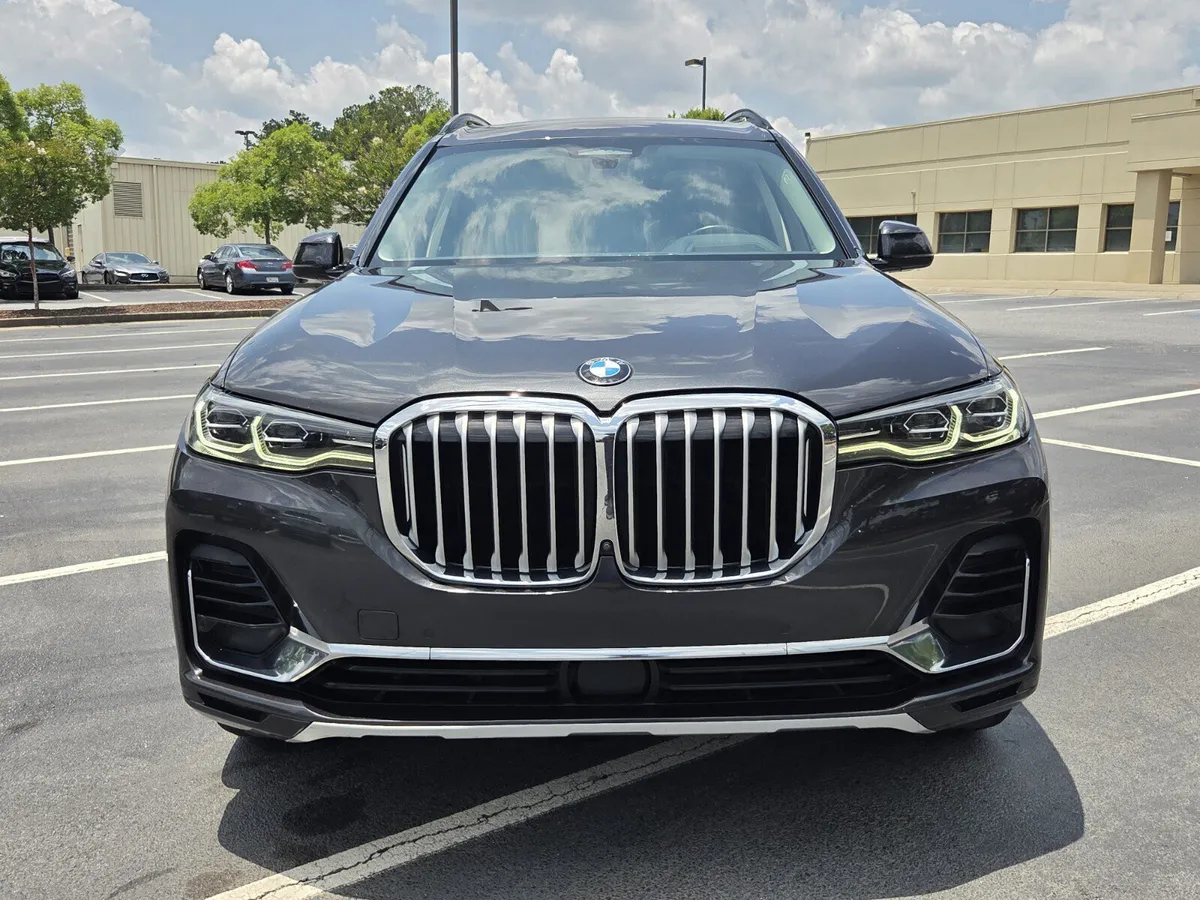2021 BMW X7 xDrive40i thumbnail 2