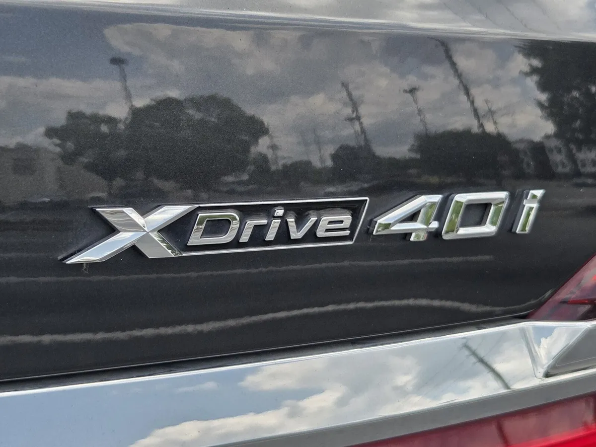 2021 BMW X7 xDrive40i thumbnail 34