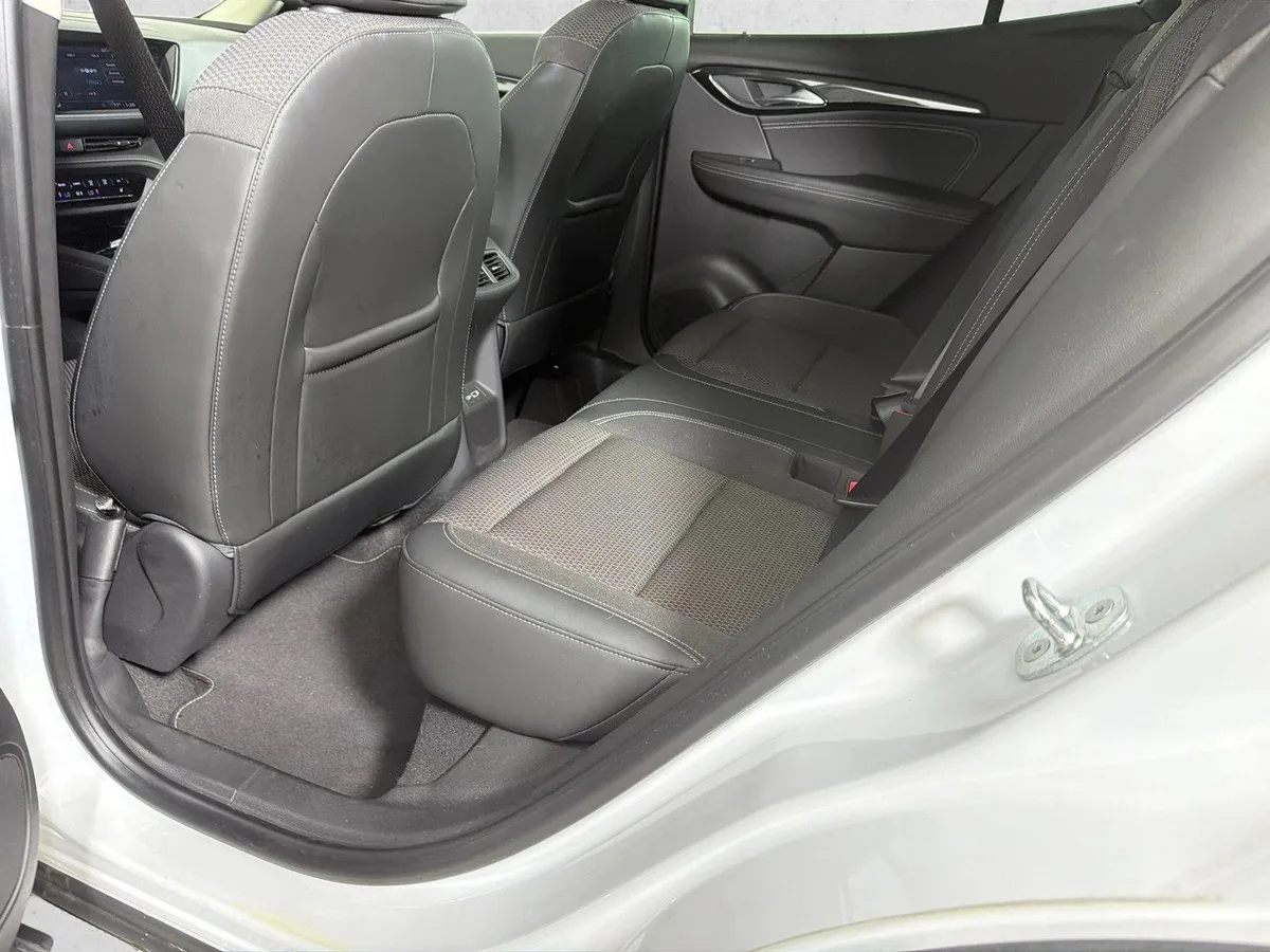 2021 Buick Envision Preferred thumbnail 21