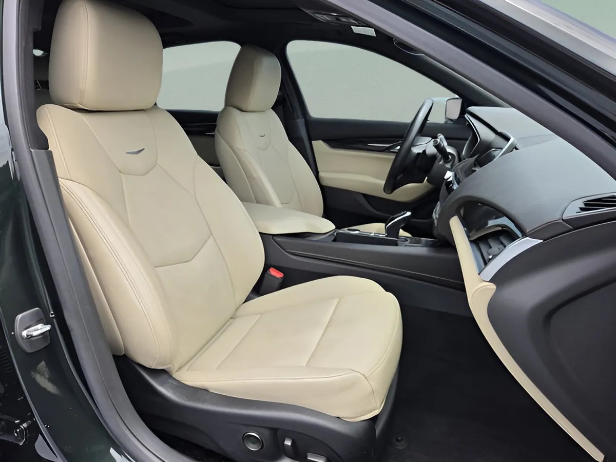 2021 Cadillac CT5 Premium Luxury thumbnail 16