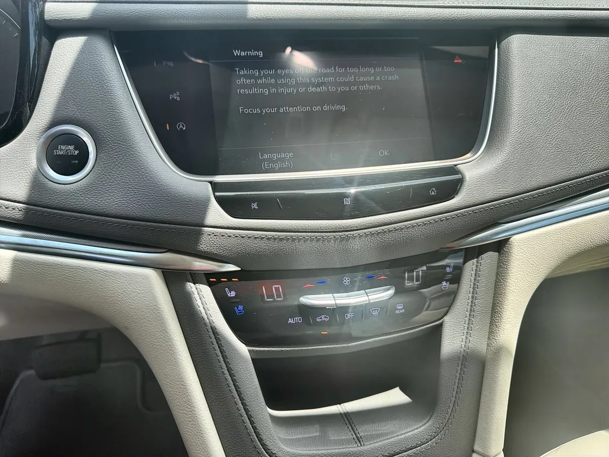 2021 Cadillac XT5 FWD Premium Luxury thumbnail 13