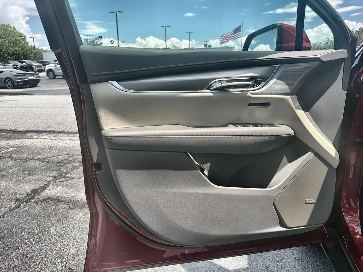 2021 Cadillac XT5 FWD Premium Luxury thumbnail 18