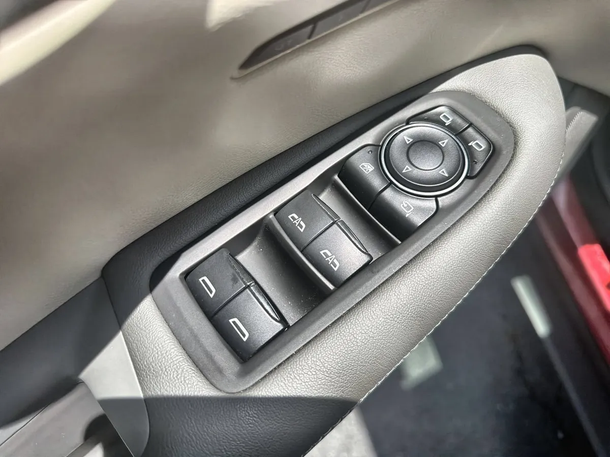 2021 Cadillac XT5 FWD Premium Luxury thumbnail 19