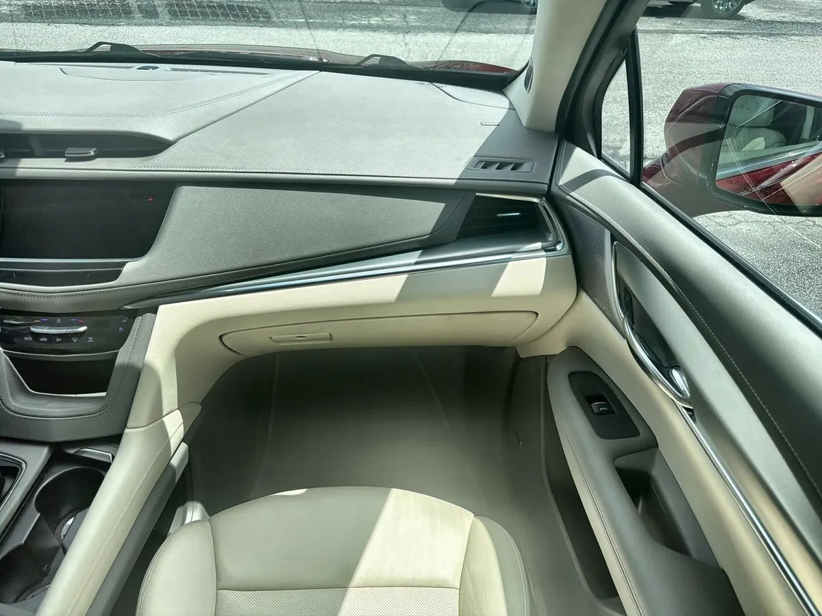 2021 Cadillac XT5 FWD Premium Luxury thumbnail 24