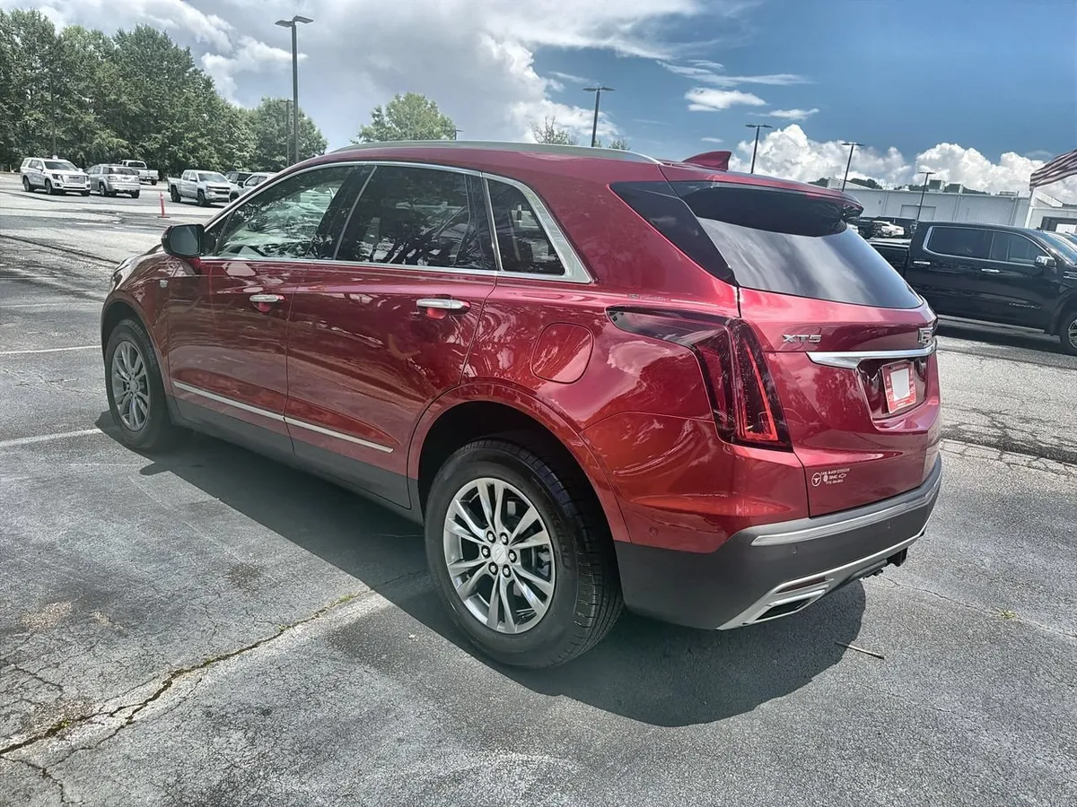 2021 Cadillac XT5 FWD Premium Luxury thumbnail 6