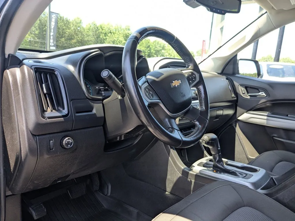 2021 Chevrolet Colorado 2WD LT thumbnail 13