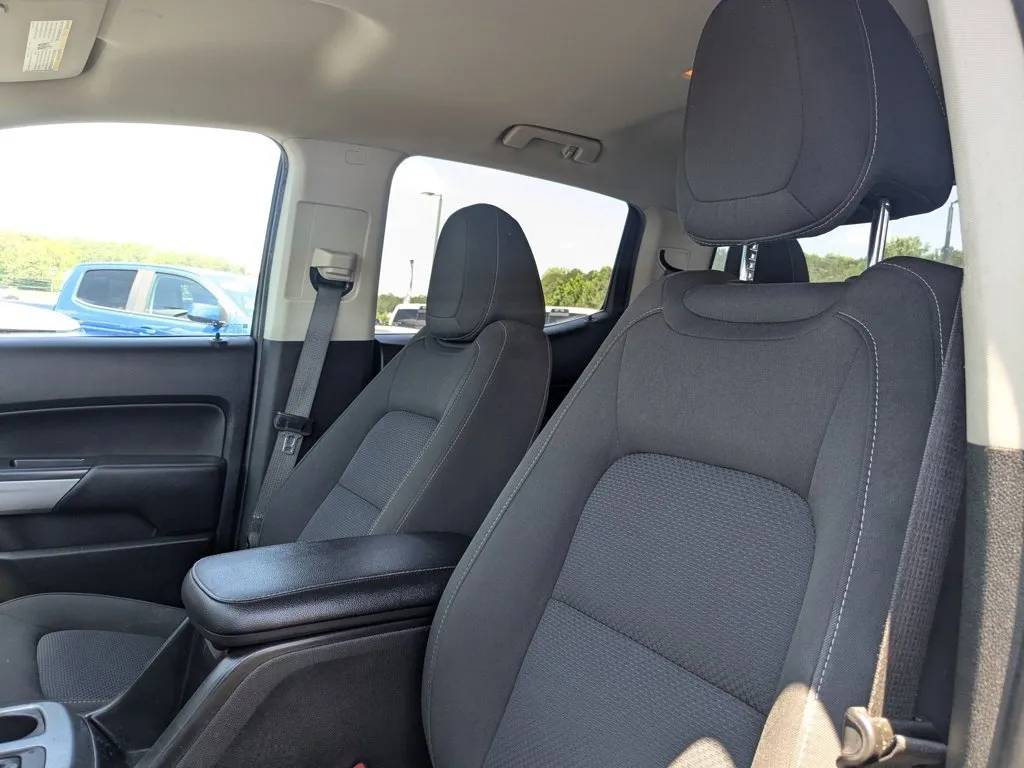 2021 Chevrolet Colorado 2WD LT thumbnail 14