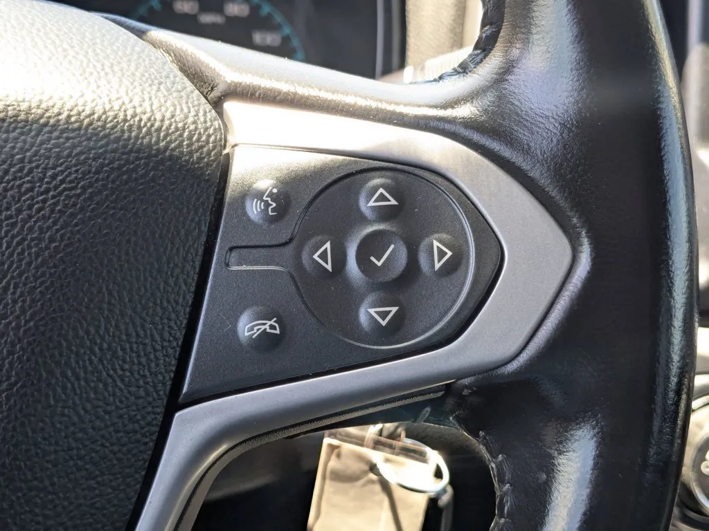 2021 Chevrolet Colorado 2WD LT thumbnail 21