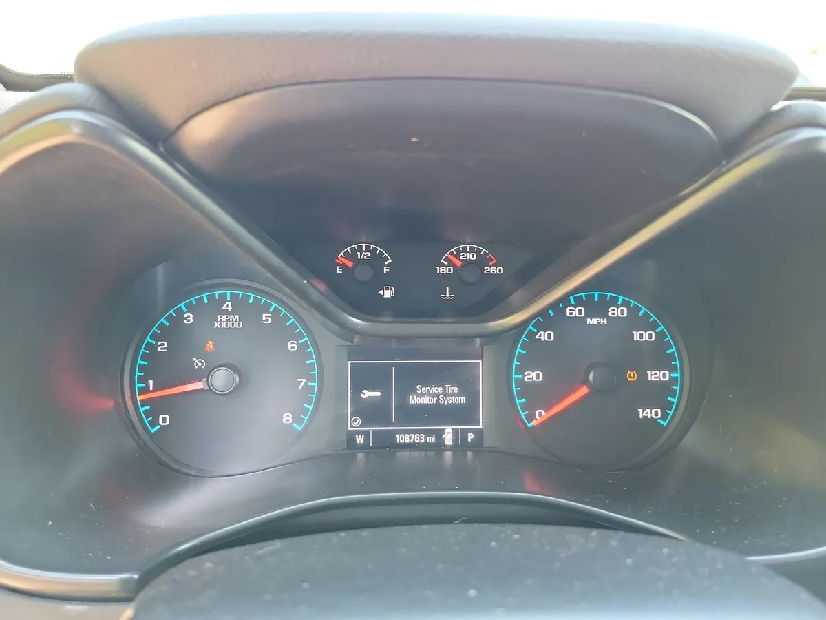 2021 Chevrolet Colorado LT thumbnail 24