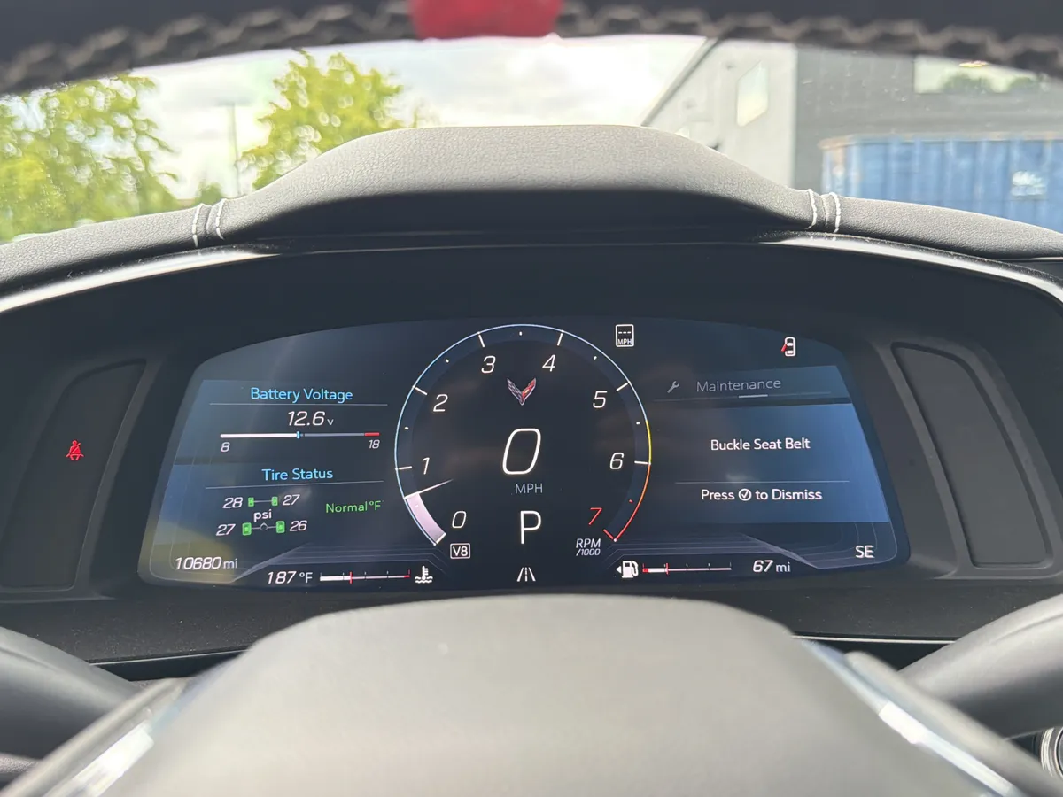 2021 Chevrolet Corvette 2LT thumbnail 11