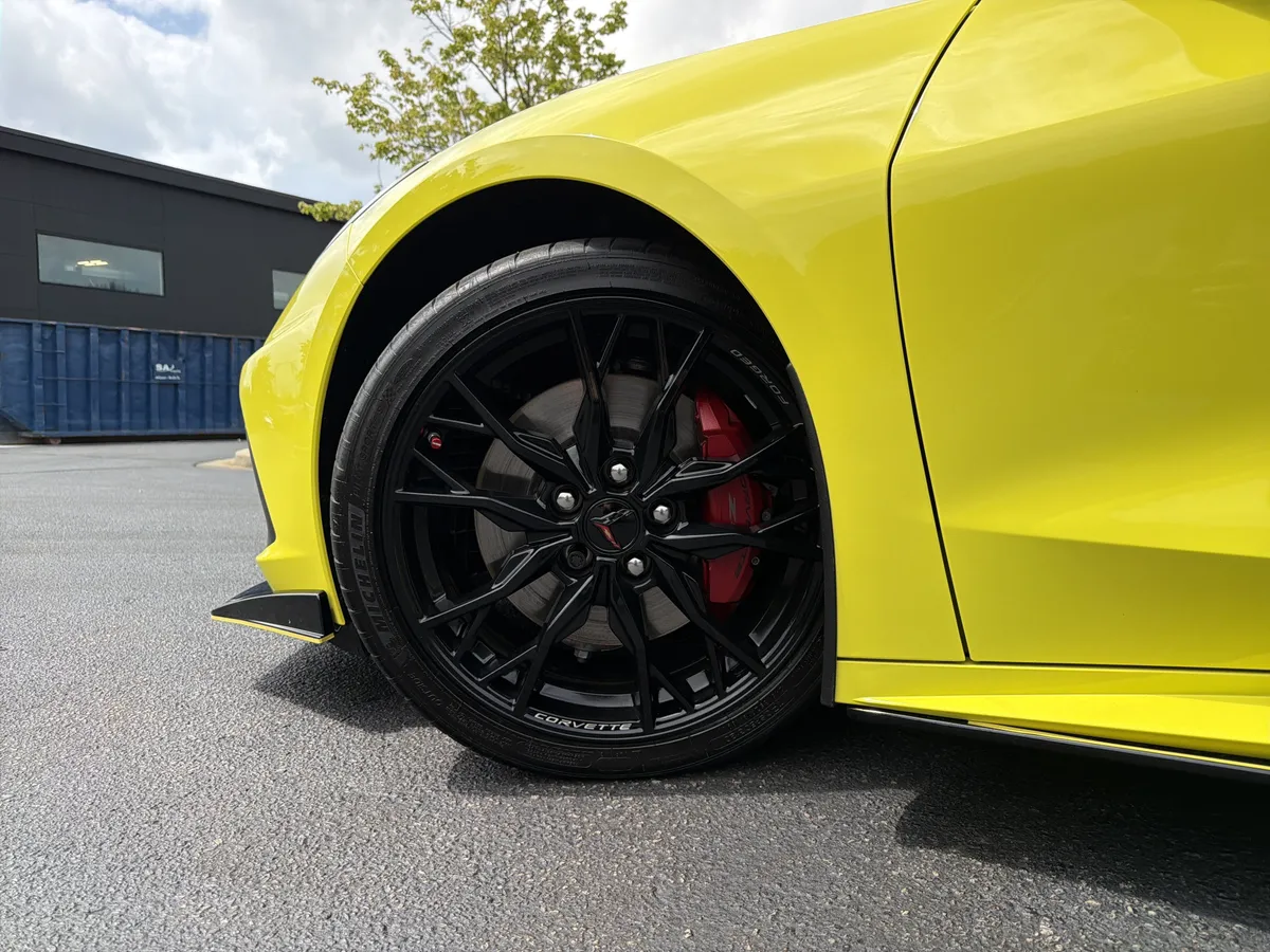 2021 Chevrolet Corvette 2LT thumbnail 17