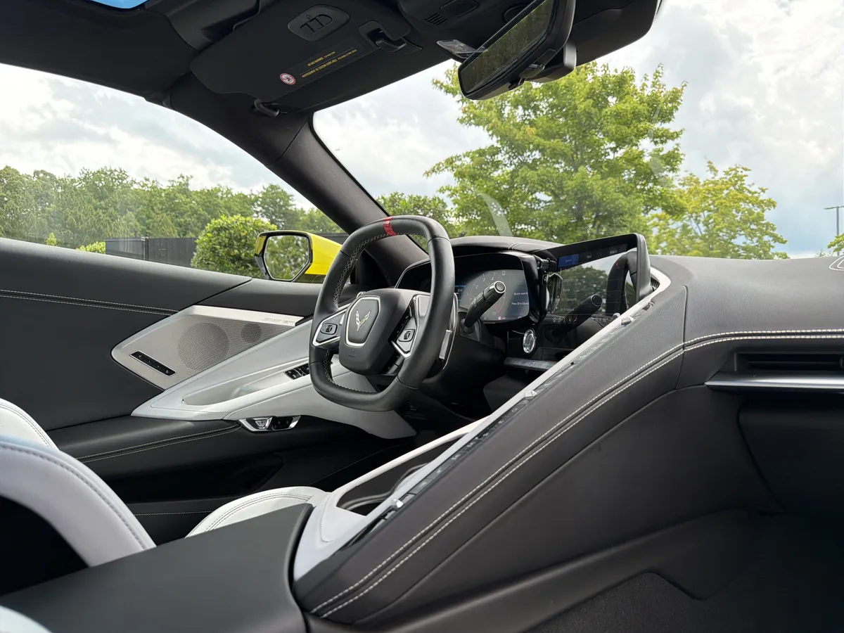 2021 Chevrolet Corvette 2LT thumbnail 5