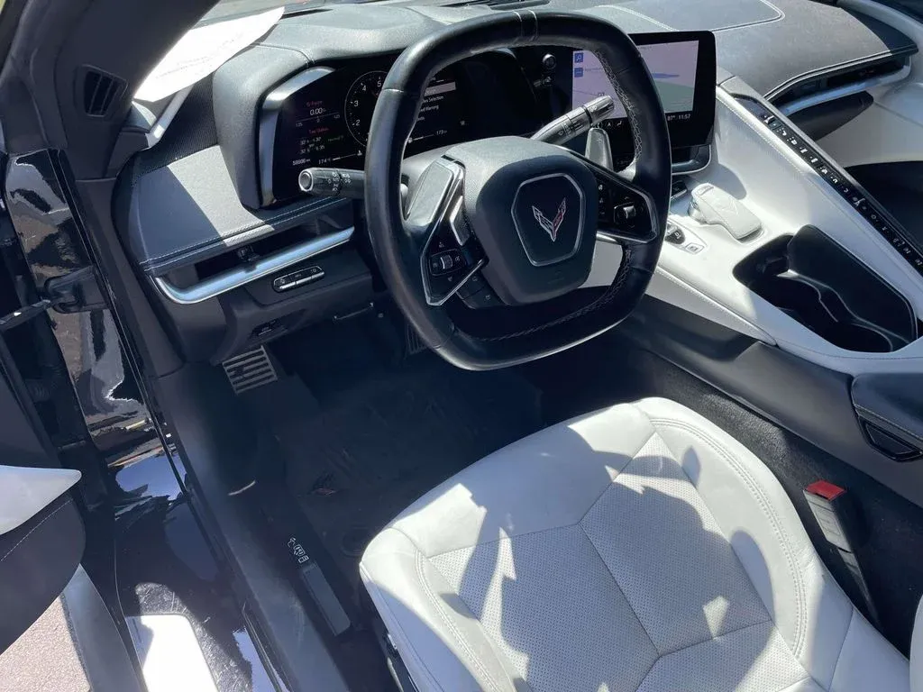 2021 Chevrolet Corvette Stingray thumbnail 10