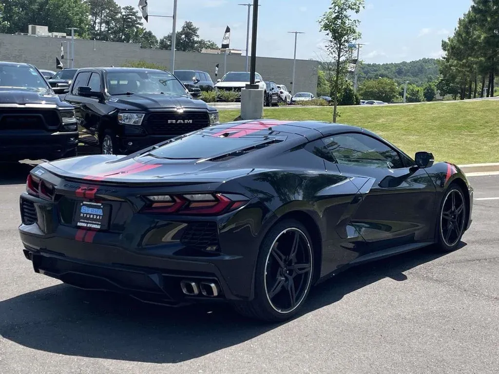 2021 Chevrolet Corvette Stingray thumbnail 4
