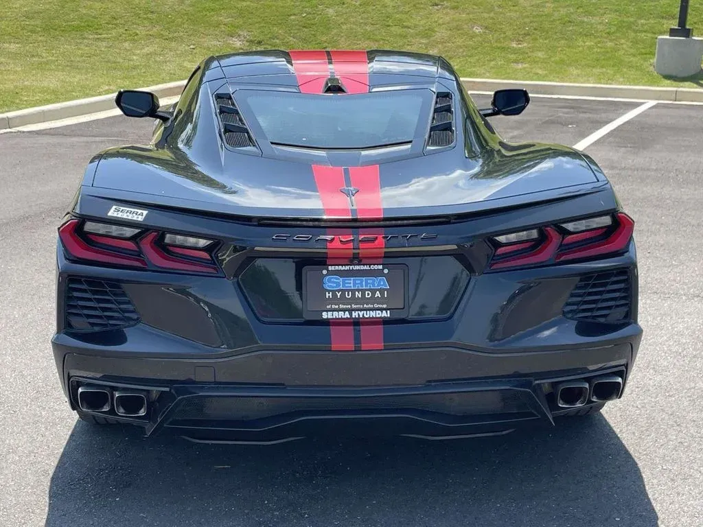2021 Chevrolet Corvette Stingray thumbnail 5