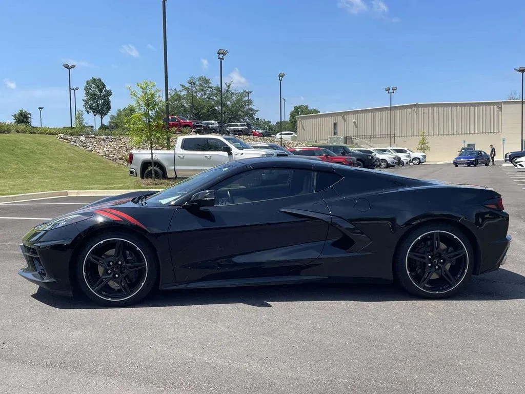 2021 Chevrolet Corvette Stingray thumbnail 7