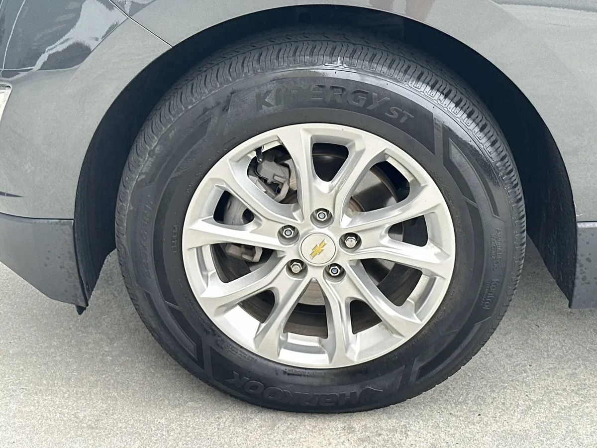 2021 Chevrolet Equinox LT thumbnail 12
