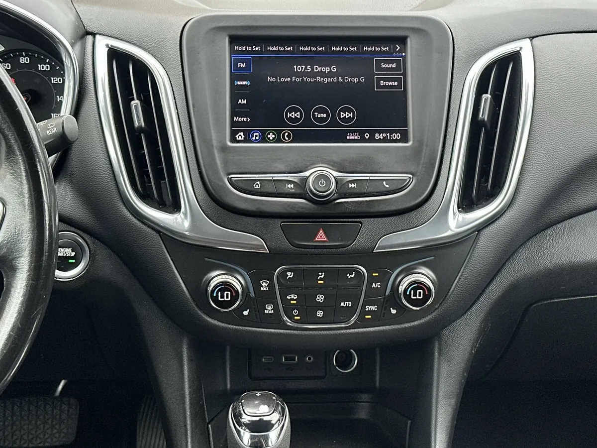 2021 Chevrolet Equinox LT thumbnail 24