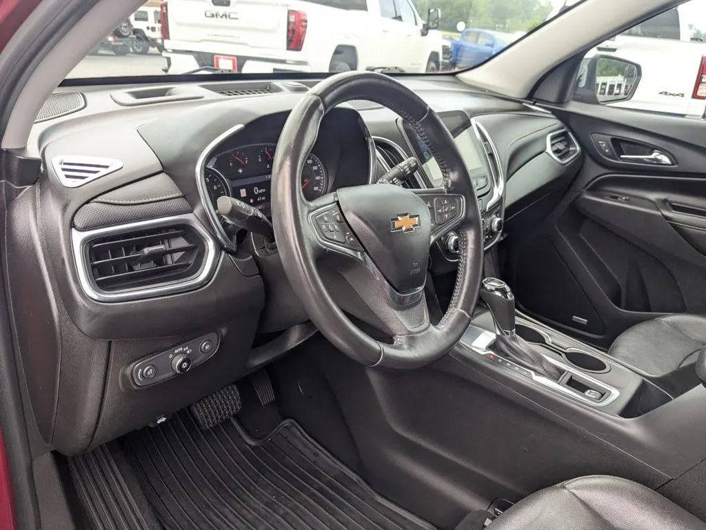 2021 Chevrolet Equinox Premier thumbnail 14