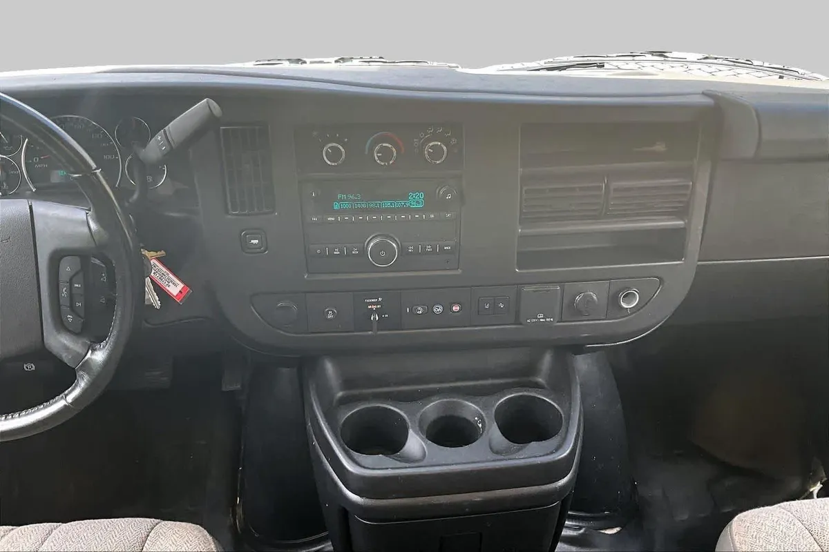 2021 Chevrolet Express Commercial Cutaway thumbnail 7