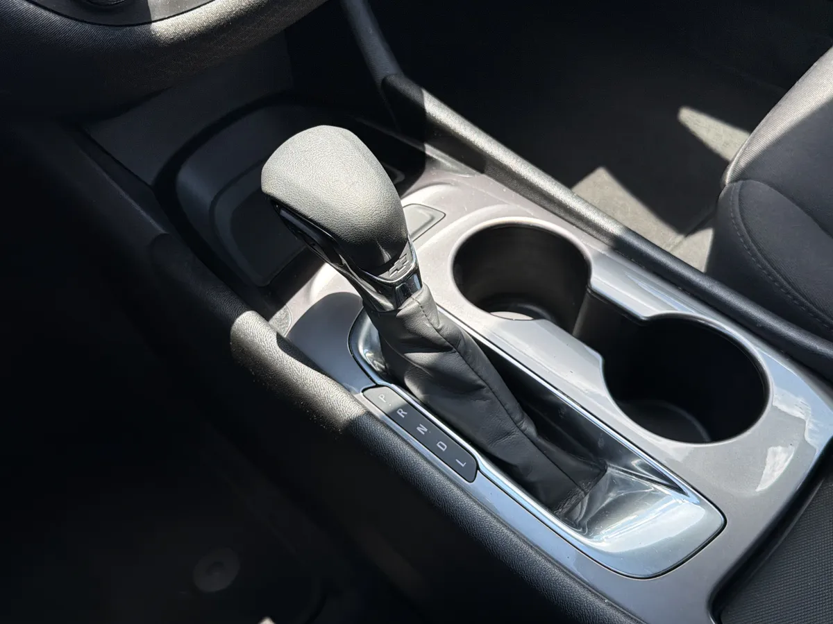 2021 Chevrolet Malibu LS thumbnail 25
