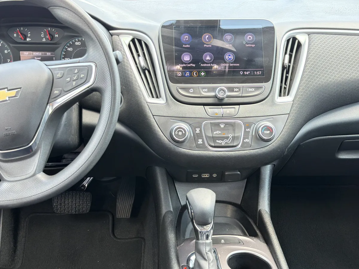2021 Chevrolet Malibu LS thumbnail 28