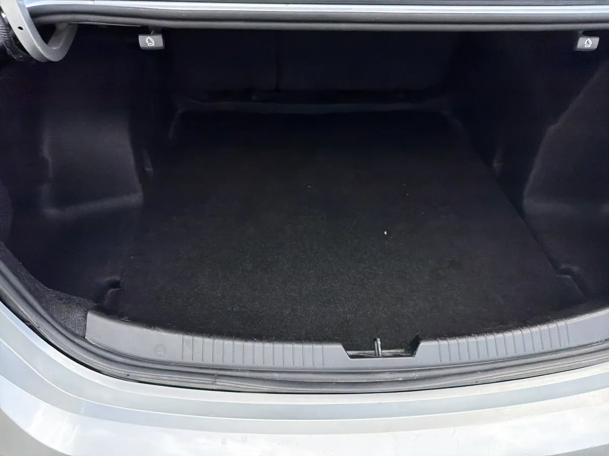 2021 Chevrolet Malibu LS thumbnail 30
