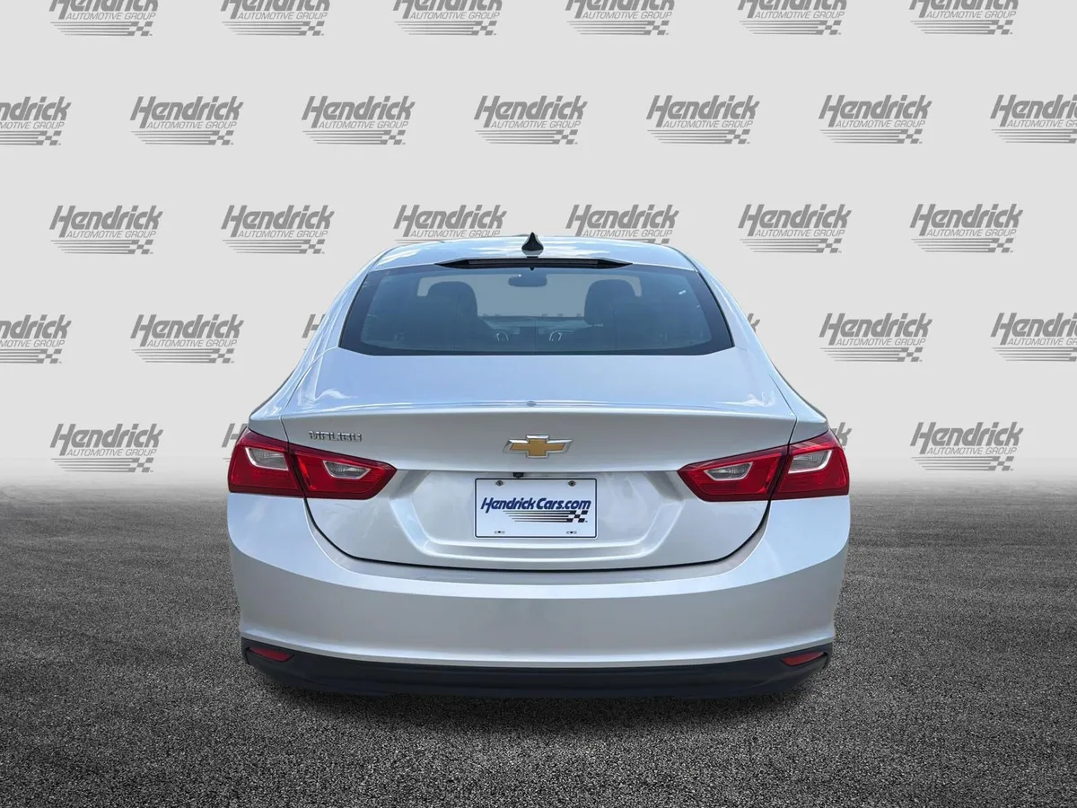 2021 Chevrolet Malibu LS thumbnail 8
