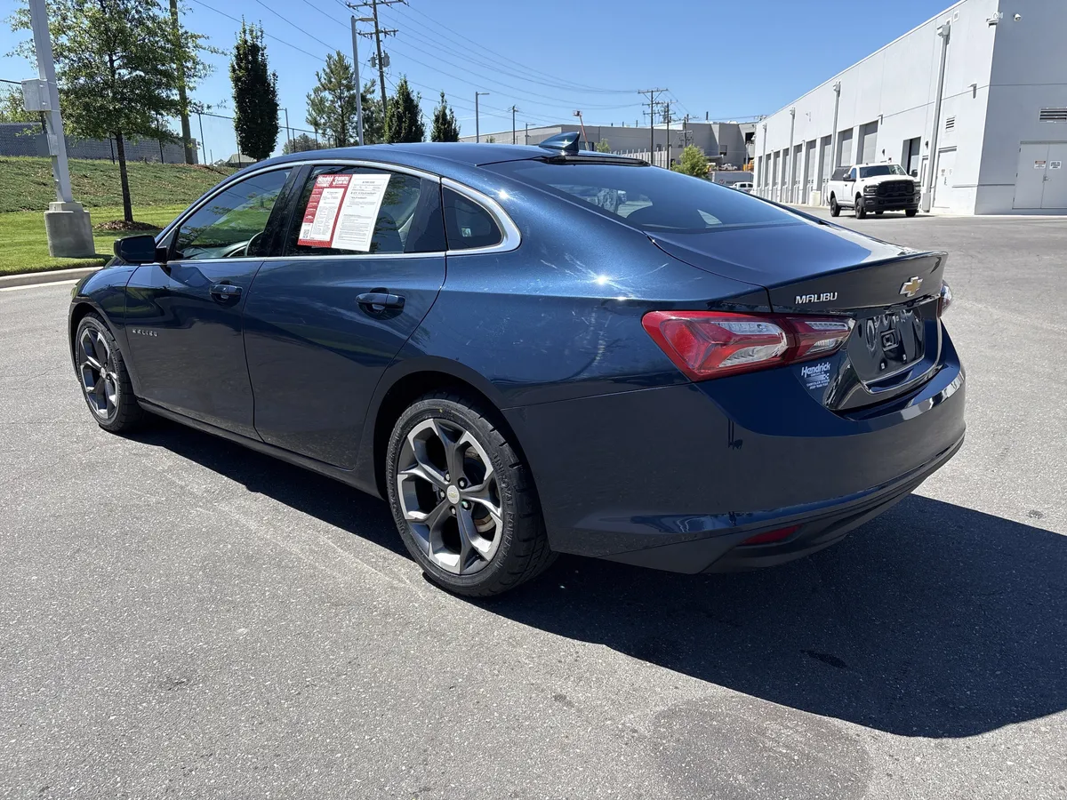 2021 Chevrolet Malibu LT thumbnail 6