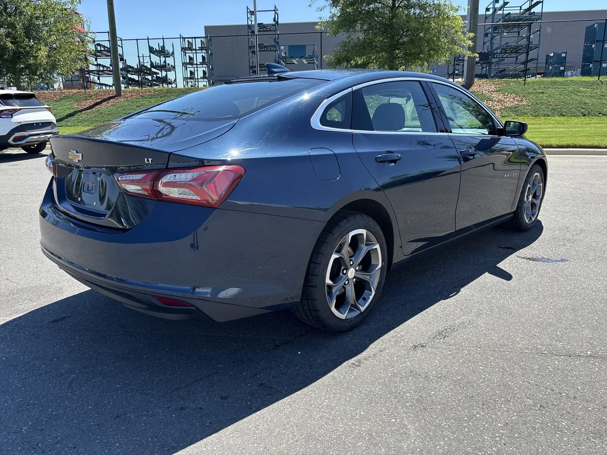 2021 Chevrolet Malibu LT thumbnail 8