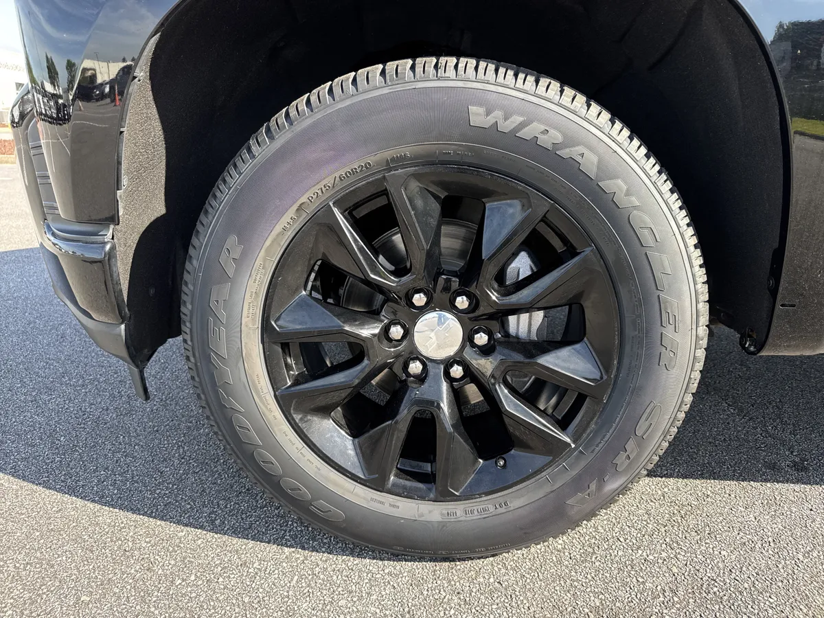 2021 Chevrolet Silverado 1500 Custom thumbnail 12