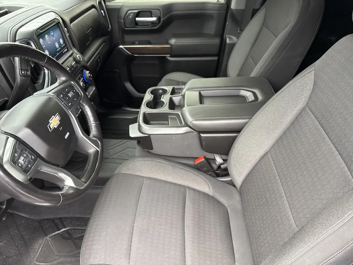 2021 Chevrolet Silverado 1500 LT thumbnail 12