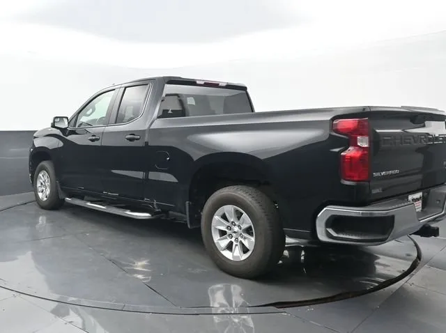 2021 Chevrolet Silverado 1500 LT thumbnail 3