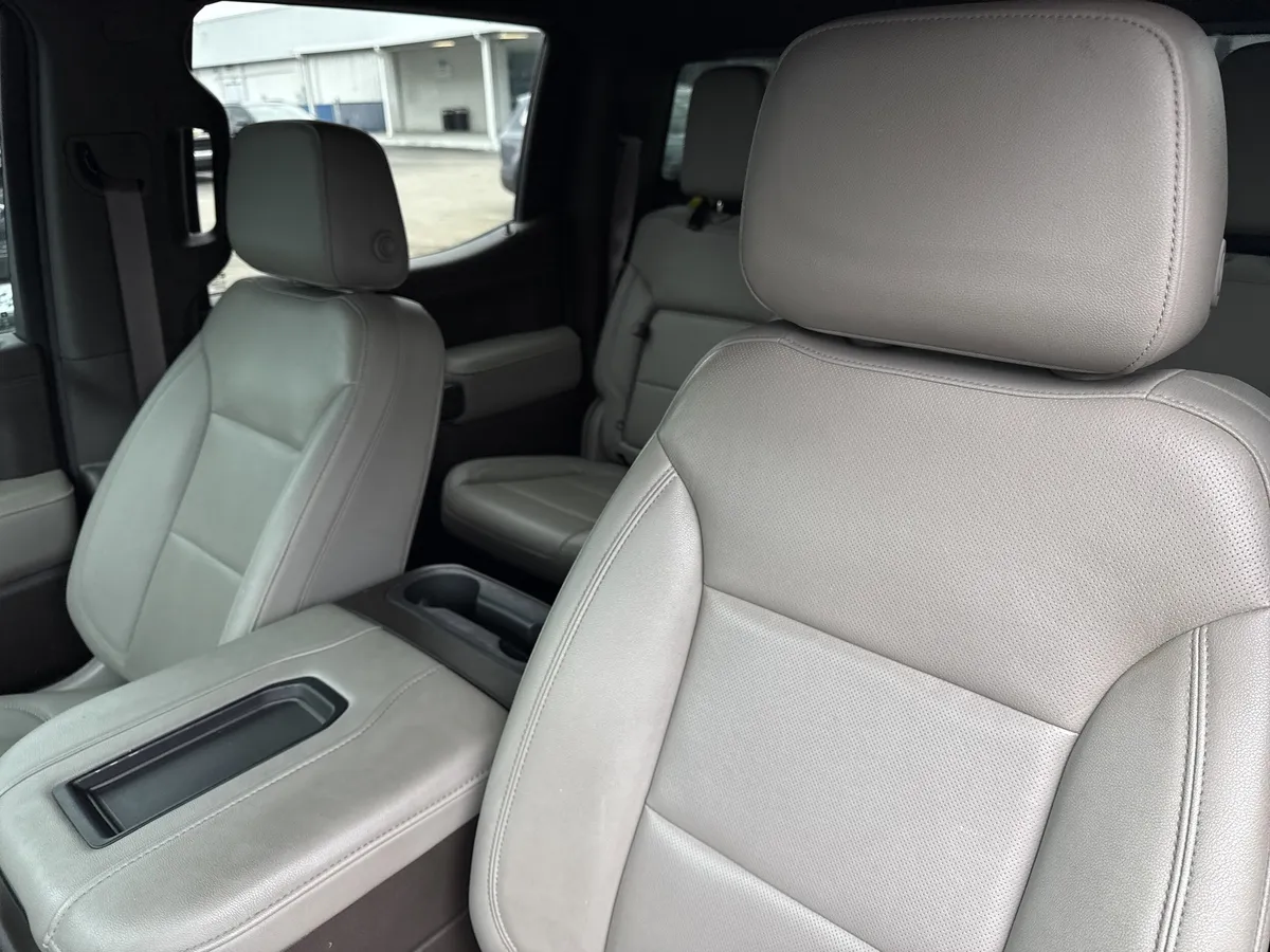 2021 Chevrolet Silverado 1500 LTZ thumbnail 15